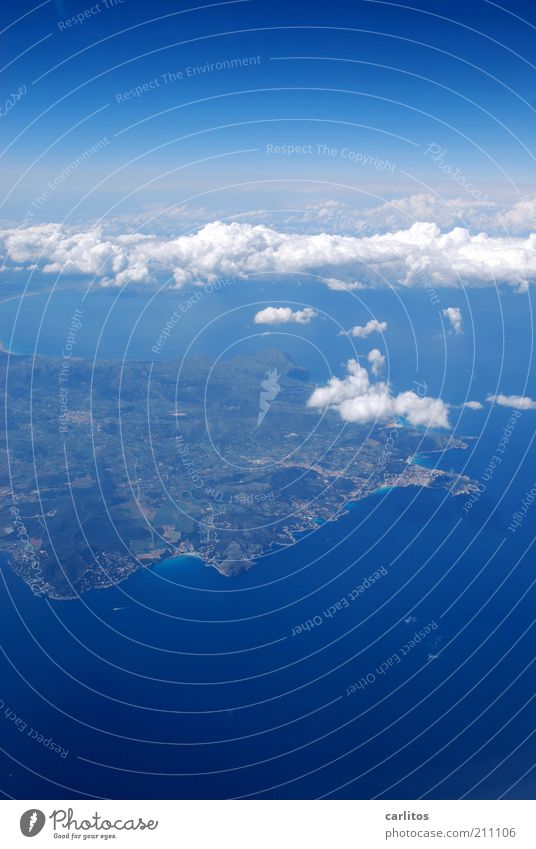 Bitte einen Tomatensaft Landschaft Urelemente Erde Himmel Wolken Sommer Klima Schönes Wetter Küste Meer Insel Luftverkehr Flugzeugausblick