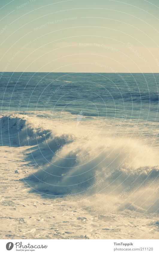 La Mer Wellen Meer blau grün Fernweh Reisefotografie Strand Brandung Wellengang Küste Atlantik Horizont Gischt Wasser Außenaufnahme Farbfoto Menschenleer