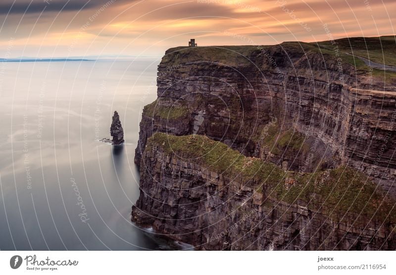 Aillte an Mhothair Natur Landschaft Urelemente Wasser Himmel Wolken Horizont Schönes Wetter Felsen Küste Meer Atlantik Insel Republik Irland Cliffs of Moher