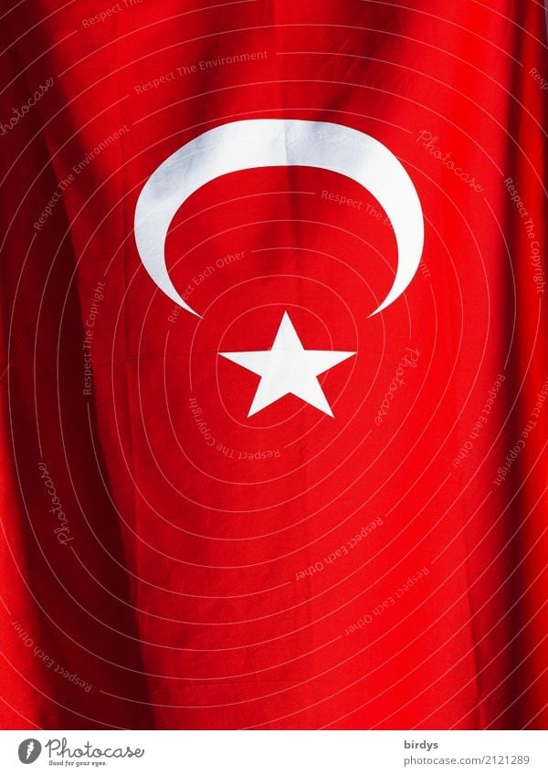 Türkei Medien Zeichen Fahne leuchten ästhetisch authentisch Originalität grau rot weiß Macht Gastfreundschaft Solidarität Verantwortung Gerechtigkeit Hoffnung