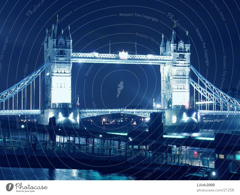 Tower Bridge London England Nacht Themse Europa Beleuchtung Fluss