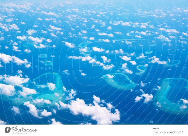 Himmelhoch jauchzend Insel Umwelt Natur Landschaft Erde Luft Wolken Klima leuchten frei Unendlichkeit blau Leichtigkeit Ozonschicht Atmosphäre Schweben