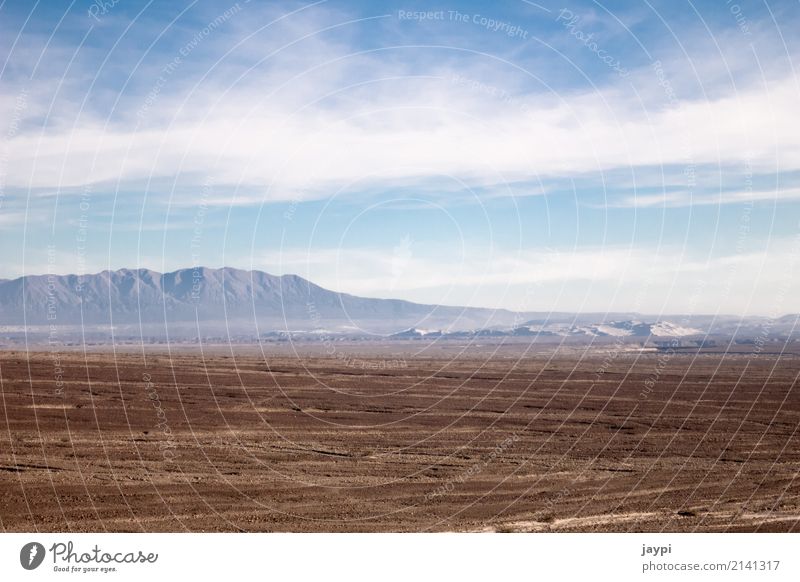Weite Umwelt Landschaft Erde Himmel Wolken Horizont Klima Dürre Berge u. Gebirge Wüste Peru trist trocken blau braun weiß Freiheit Ferne Farbfoto Außenaufnahme