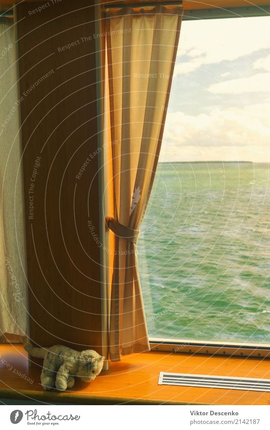 Fenster mit einem Vorhang auf einer Fähre Design schön Ferien & Urlaub & Reisen Tourismus Ausflug Sommer Meer Insel Kind Familie & Verwandtschaft Natur