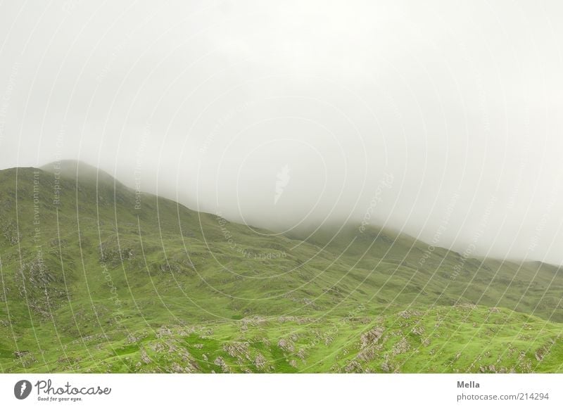 Green and Grey V Ferien & Urlaub & Reisen Umwelt Natur Landschaft Urelemente Wolken Nebel Hügel Berge u. Gebirge Highlands natürlich grau grün Stimmung ruhig