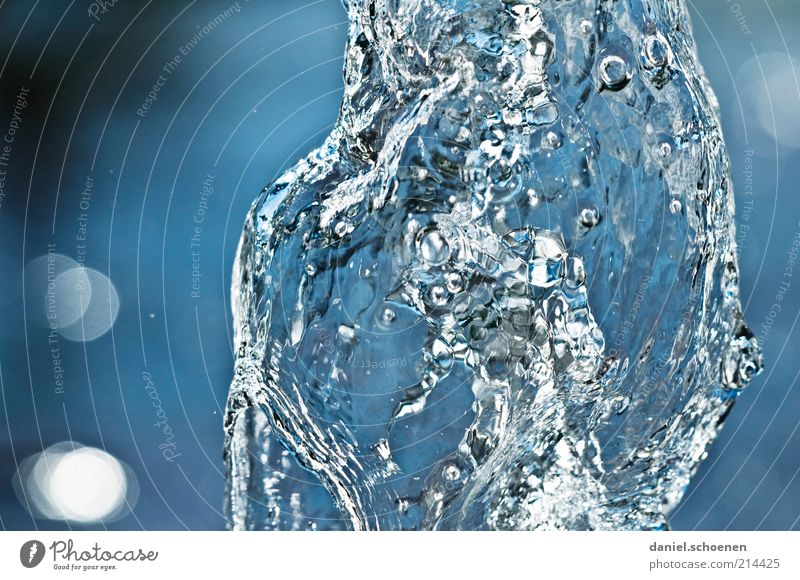 Wasser Trinkwasser Urelemente kalt Sauberkeit blau Bewegung bizarr Makroaufnahme Reflexion & Spiegelung sprudelnd deutlich