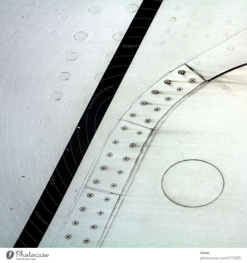 Garantieklausel Verkehrsmittel Flugzeug Metall Streifen alt grau Tragfläche Befestigung Niete Kreis Metallwaren Blech Zweck Funktion Material parallel