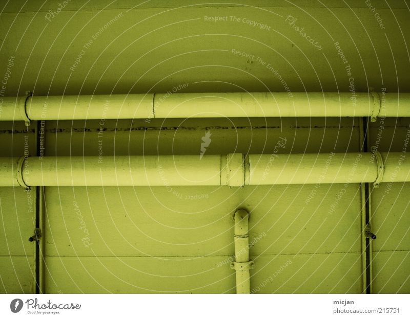 Grand Machine No. 33 | Tube End Industrieanlage Fabrik Gebäude Mauer Wand Fassade Netzwerk Röhren Leitung Wasser gelb grün einfarbig Decke Metall Kunststoff