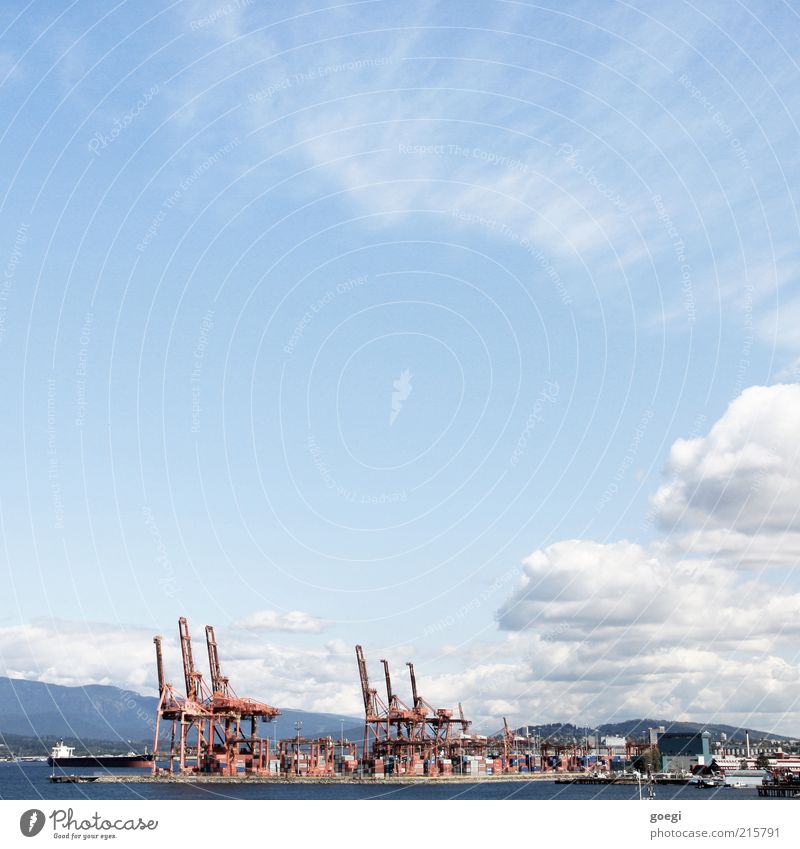 Frachthafen Wasser Himmel Wolken Vancouver Kanada Amerika Hafenstadt Schifffahrt Container Kran Güterverkehr & Logistik Farbfoto Außenaufnahme