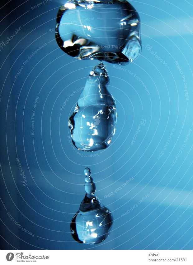 Wasserskulptur 3 Blitzlichtaufnahme Reflexion & Spiegelung Bruch Wassertropfen Refraktion