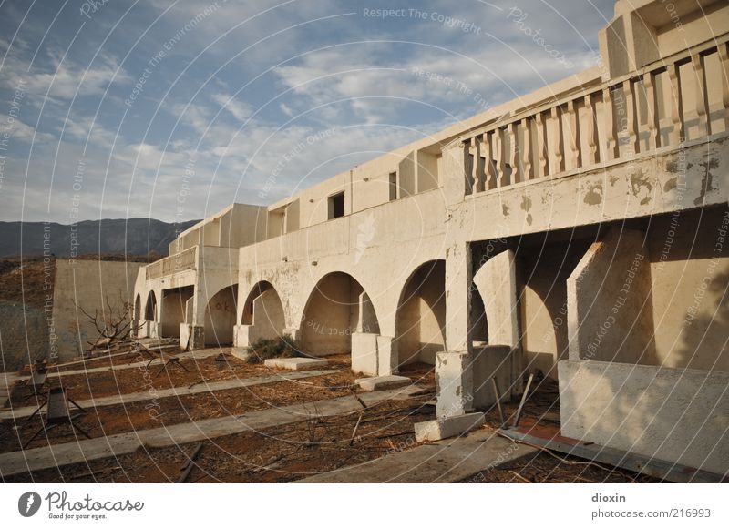 Nix, aber günstig! Ferien & Urlaub & Reisen Tourismus Sommer Sommerurlaub Hotel Resort Ferienanlage Kreta Griechenland Haus Ruine Bauwerk Gebäude Architektur