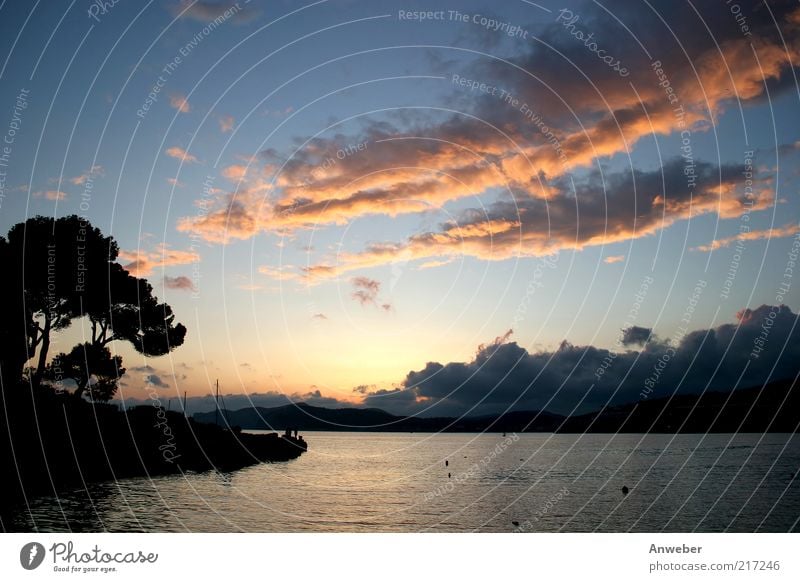 Schöner Sonnenuntergang auf Malle Umwelt Natur Landschaft Urelemente Luft Wasser Himmel Horizont Sonnenaufgang Sommer Wetter Schönes Wetter Wellen Küste Bucht