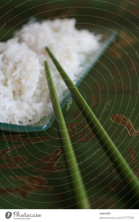 ChingChangChong Lebensmittel Ernährung Asiatische Küche Besteck grün Reis Foodfotografie Essstäbchen Glasschale Chinesisch weiß Gesundheit Farbfoto Unschärfe