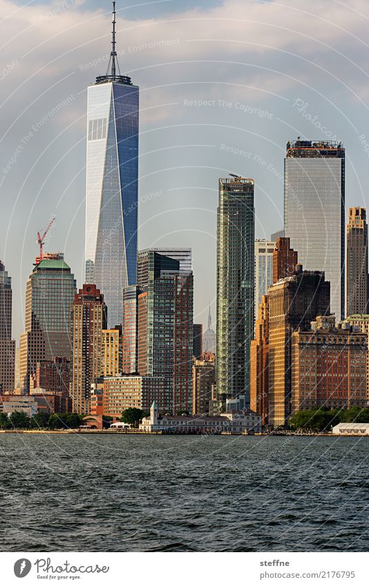 One World Trade Center 10 USA New York City Manhattan Wahrzeichen Sehenswürdigkeit Terrorismus Freiheit Hochhaus Skyline