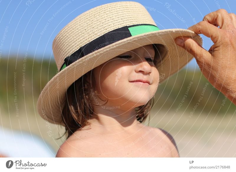 Wer ist da? Lifestyle Stil Freude Leben Zufriedenheit Erholung Kinderspiel Ferien & Urlaub & Reisen Tourismus Sommer Sommerurlaub Sonnenbad Strand Meer Mensch