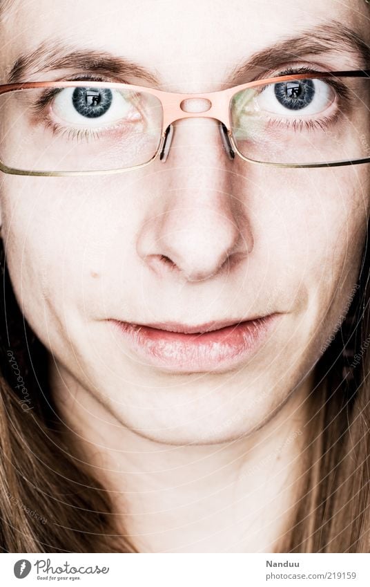it's me. Mensch feminin Junge Frau Jugendliche Gesicht 1 18-30 Jahre Erwachsene Brille langhaarig Gefühle nah Ehrlichkeit direkt Lächeln Brillenträger Farbfoto