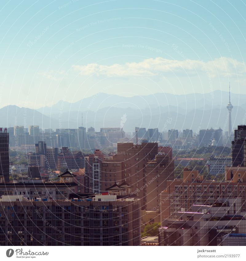 Peking, heitere Aussicht 405 Meter Sightseeing Städtereise Wohnhochhaus Himmel Wolken Horizont Berge u. Gebirge Hauptstadt Stadtzentrum Bürogebäude Fernsehturm