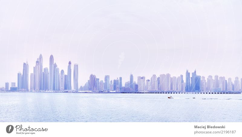 Dubai Skyline Reichtum Ferien & Urlaub & Reisen Sightseeing Städtereise Kreuzfahrt Sommer Wohnung Büro Stadtzentrum Hochhaus Bankgebäude Gebäude Erfolg modern