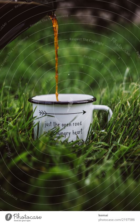 Camping + Kaffee = <3 Getränk Heißgetränk Tasse Emaille Lifestyle harmonisch Wohlgefühl Zufriedenheit Erholung ruhig Freizeit & Hobby Ferien & Urlaub & Reisen