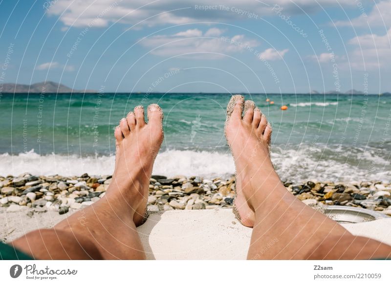 so lässt es sich aushalten Ferien & Urlaub & Reisen Sommerurlaub Strand Meer Insel Junger Mann Jugendliche Beine Fuß 18-30 Jahre Erwachsene Natur Landschaft