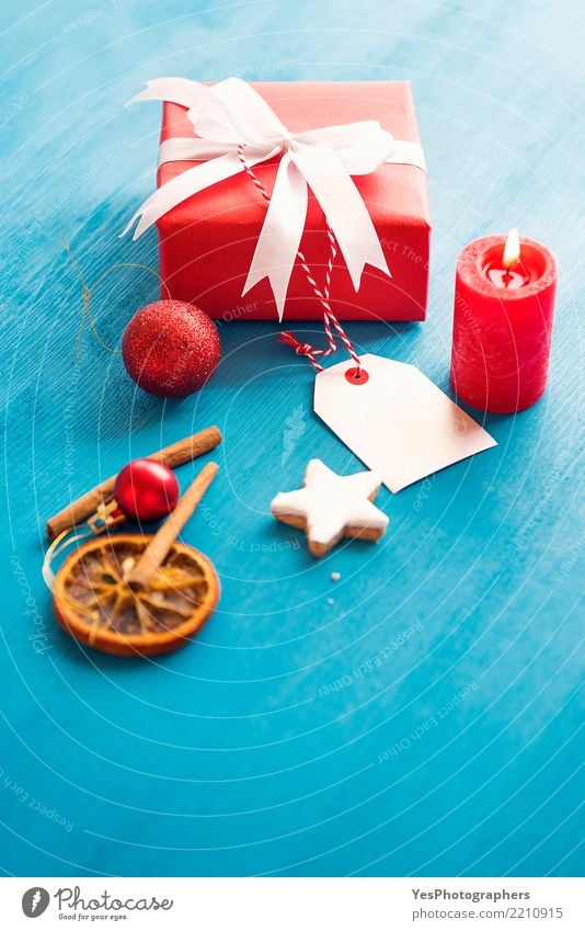 Rote Geschenkbox mit Tag Dessert Kräuter & Gewürze Glück Handarbeit Feste & Feiern Silvester u. Neujahr Freundschaft Paket Kerze Globus Überraschung