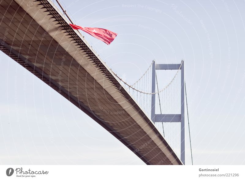 Eurasien Brücke Bauwerk Architektur Sehenswürdigkeit groß Fahne Istanbul Türkei Bosporus-Brücke Bogaz Köprüsü Europa Asien Verbindung Brückenpfeiler Hängebrücke
