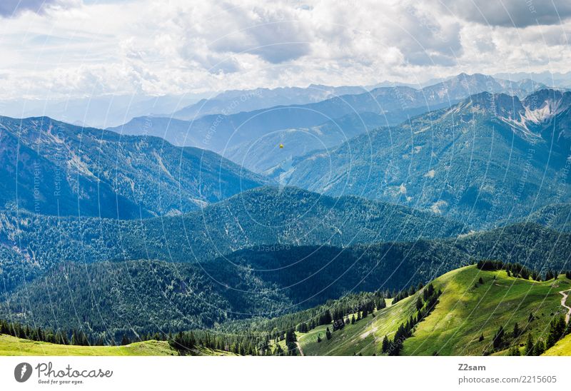 Gebirge im bayerischen Oberland Berge u. Gebirge Natur Landschaft Himmel Wolken Sommer Klima Schönes Wetter Alpen ästhetisch natürlich saftig grün Stimmung