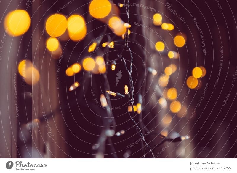 Lichterkette II abstrakt Weihnachten & Advent Unschärfe gold gelb Dekoration & Verzierung Schwache Tiefenschärfe hell Nacht orange Farbe Feste & Feiern glänzend