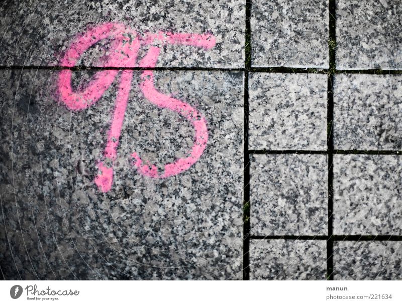 95 (LT Ulm 14.11.10) Platz Mauer Wand Straßenbelag Stein Zeichen Ziffern & Zahlen Graffiti Linie kalt Originalität rosa Ordnung planen Farbfoto Außenaufnahme
