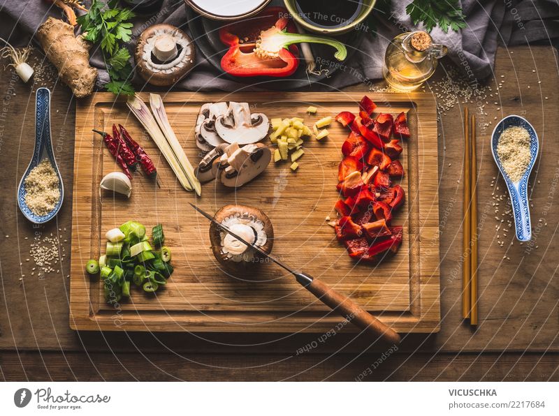 Gehackte Gemüse Zutaten für asiatische Speise Lebensmittel Ernährung Bioprodukte Vegetarische Ernährung Diät Asiatische Küche Stil Design Gesunde Ernährung