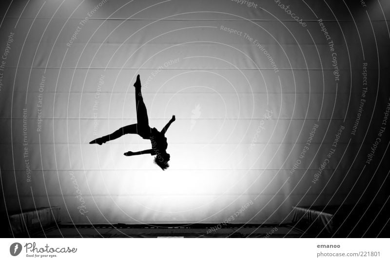 Silhouette 3 Sport Fitness Sport-Training Sportler Mensch Jugendliche Körper 1 Bewegung drehen fliegen springen sportlich elegant schwarz weiß Kraft Mut