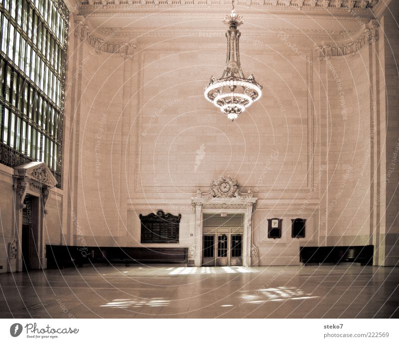 Wartehalle Deluxe Tür Saal Kronleuchter ästhetisch groß hell hoch elegant Nostalgie New York City klassisch Wartesaal Union Station Gedeckte Farben