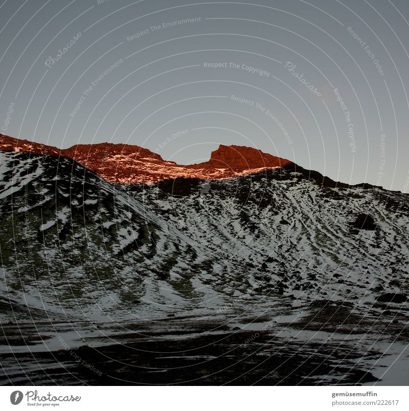iceland rocks Umwelt Natur Wolkenloser Himmel Sonnenaufgang Sonnenuntergang Sonnenlicht Winter Berge u. Gebirge Schneebedeckte Gipfel Vulkan außergewöhnlich