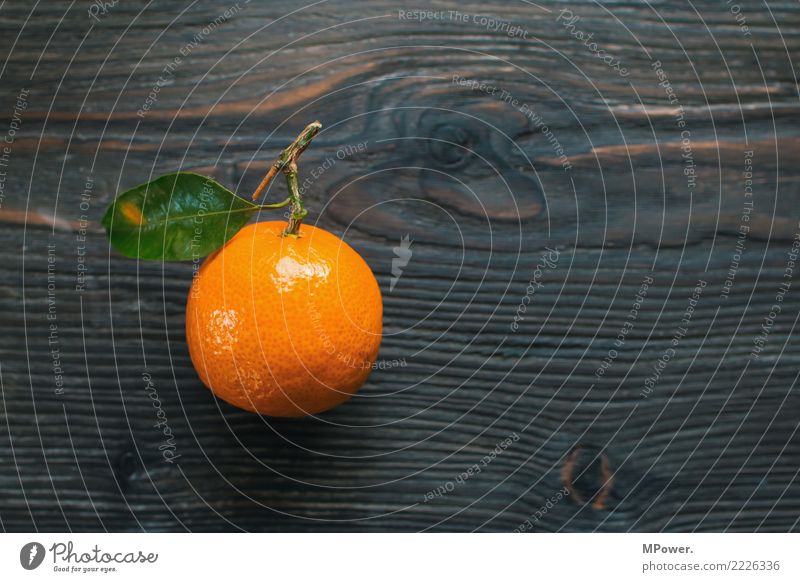 südfrucht Lebensmittel Mandarine Frucht Orange Blatt Vitamin Gesunde Ernährung lecker Bioprodukte Farbfoto Studioaufnahme Menschenleer Schwache Tiefenschärfe