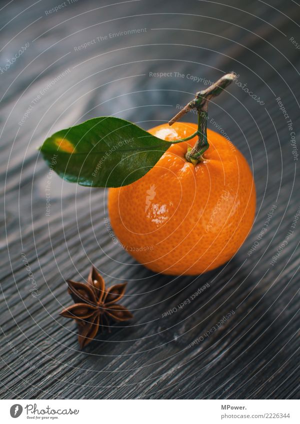 mandarine Lebensmittel Mandarine Frucht Orange Blatt Vitamin Gesunde Ernährung lecker Bioprodukte Farbfoto Studioaufnahme Menschenleer Schwache Tiefenschärfe