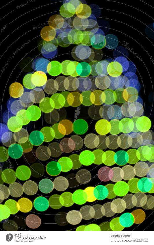 auf den zweiten blick... Feste & Feiern Kugel glänzend hell trendy schön Kitsch blau gelb grün mehrfarbig Außenaufnahme Detailaufnahme Muster Nacht