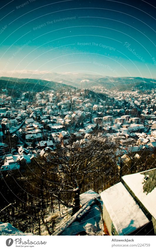 Wernigeroder Panorama Harz Dorf Kleinstadt Skyline Gebäude blau Vogelperspektive Aussicht Winter Schnee Farbfoto Außenaufnahme Menschenleer Tag