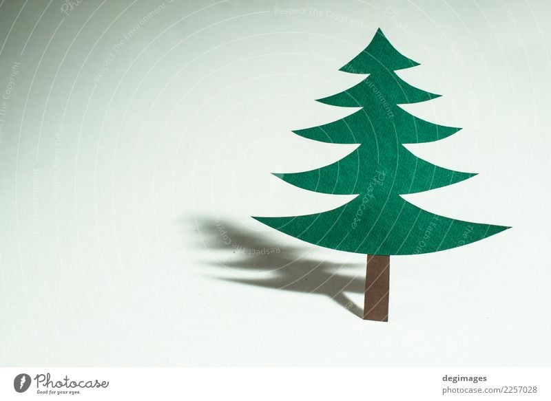Weihnachtskiefer gemacht vom Papier auf Papierhintergrund Design Winter Dekoration & Verzierung Feste & Feiern Weihnachten & Advent Kunst Baum Ornament neu grün