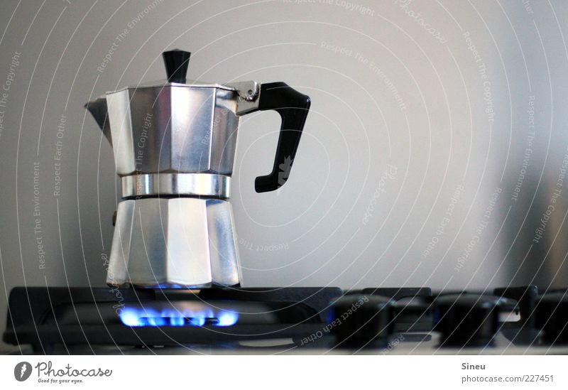 Morgenlatte in Arbeit Lebensmittel Getränk Heißgetränk Kaffee Latte Macchiato Espresso Espressokocher Kaffeekanne Duft heiß silber kochen & garen