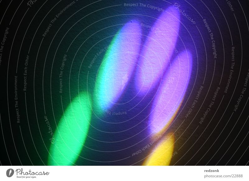 Farbiger Disco-Spot Bühnenbeleuchtung Licht Party Lampe Kreis Stil grün violett gelb Freizeit & Hobby Gobo Scheinwerfer Strukturen & Formen