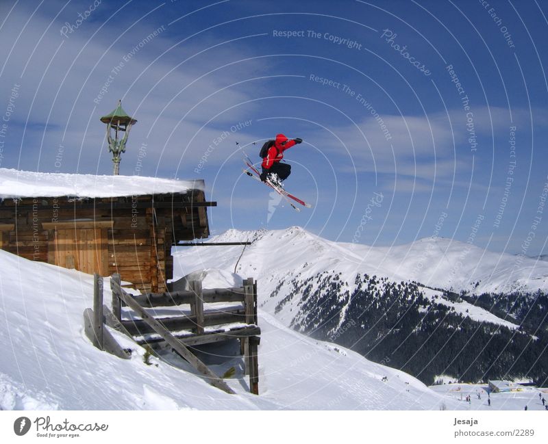 Skisprung Skifahren Haus Extremsport skisprung Hütte Alpen gerlos