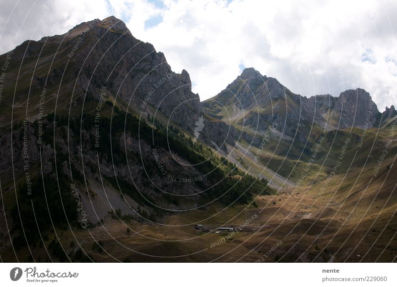San Giacomo Berge u. Gebirge Natur Landschaft gigantisch braun grau grün ruhig authentisch Perspektive Farbfoto Außenaufnahme Menschenleer Tag Licht Schatten