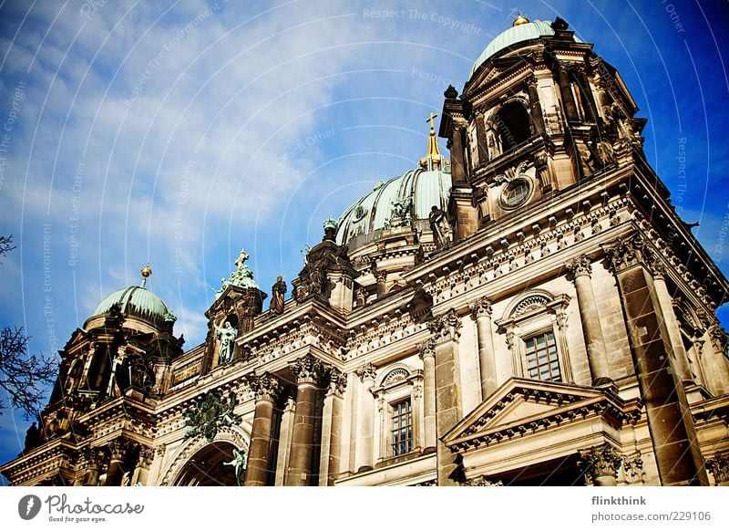 Berliner Dom Ferien & Urlaub & Reisen Tourismus Ausflug Sightseeing Kirche Bauwerk Gebäude Architektur Sehenswürdigkeit Wahrzeichen Deutscher Dom Vergangenheit