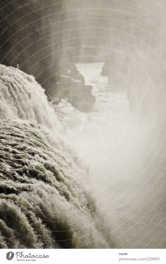 Ablauf Umwelt Natur Urelemente Wasser Klima Nebel Felsen Schlucht Fluss Wasserfall außergewöhnlich dunkel gigantisch einzigartig wild Dunst Gullfoss Gischt