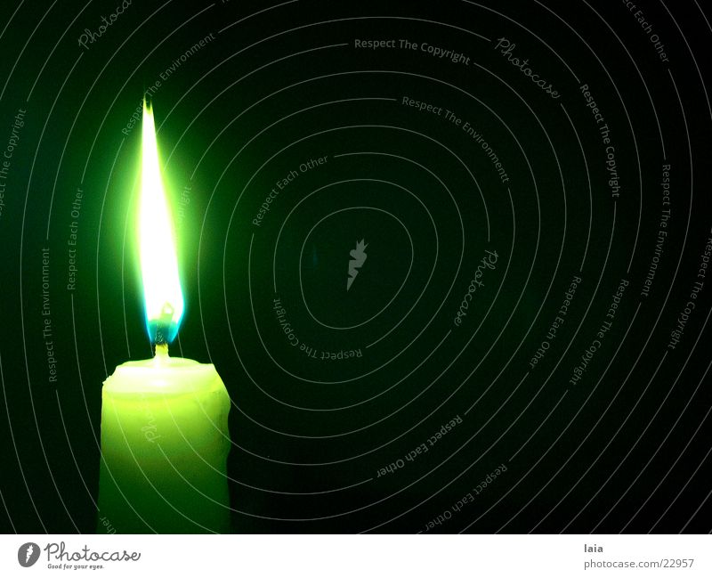 light a candle for Kerze Licht Nacht grün gelb Dinge Flamme