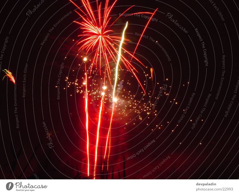 Feuerwerkspracht Silvester u. Neujahr Langzeitbelichtung Nacht Licht Feste & Feiern Reaktionen u. Effekte