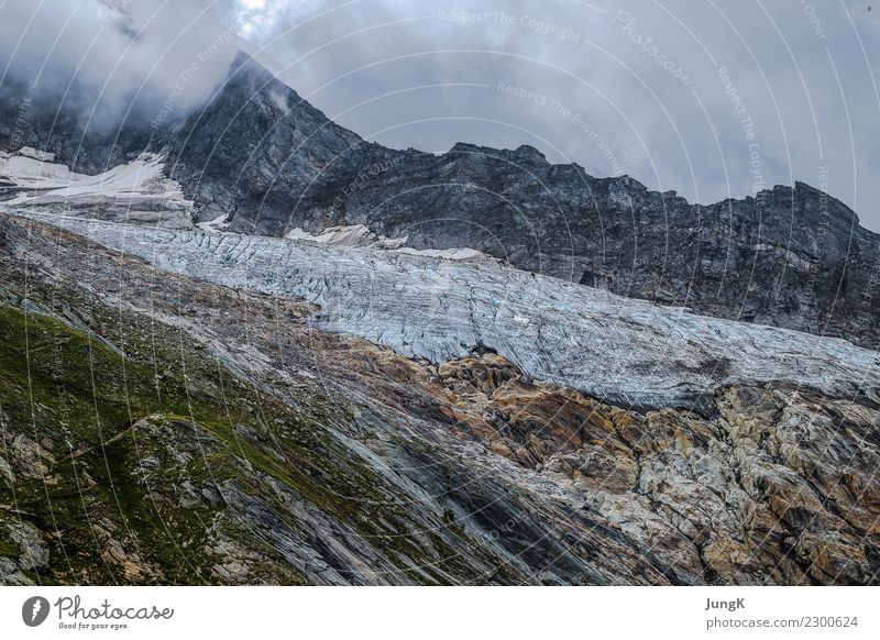 Oben Freizeit & Hobby Sommer Berge u. Gebirge wandern Umwelt Landschaft Felsen Alpen Gipfel Gletscher ästhetisch authentisch außergewöhnlich gigantisch hoch