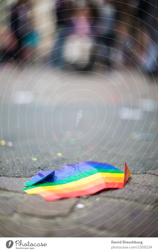CSD Party Veranstaltung Feste & Feiern clubbing Tanzen Zeichen Fahne Lebensfreude Zusammensein Liebe Gerechtigkeit Fairness Homosexualität regenbogenfarben