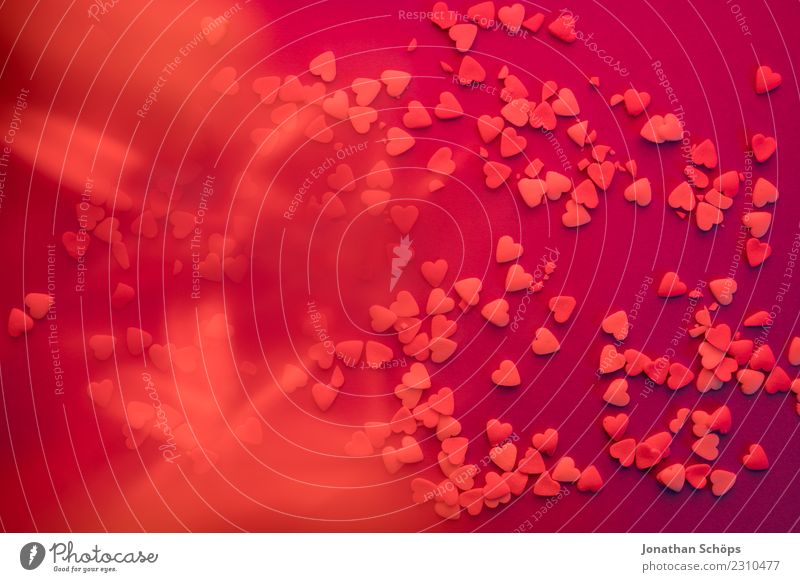 Herzen zum Valentinstag II Freude Papier Liebe Erotik violett rosa Gefühle Frühlingsgefühle Termin & Datum Verabredung Hintergrundbild Liebespaar Prisma backen
