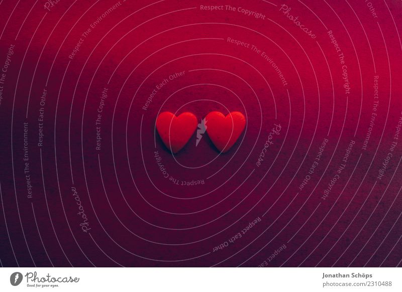 zwei Herzen auf Papier zum Valentinstag Freude Liebe Erotik Zusammensein violett rosa Gefühle Frühlingsgefühle Termin & Datum Verabredung Ehe Hintergrundbild